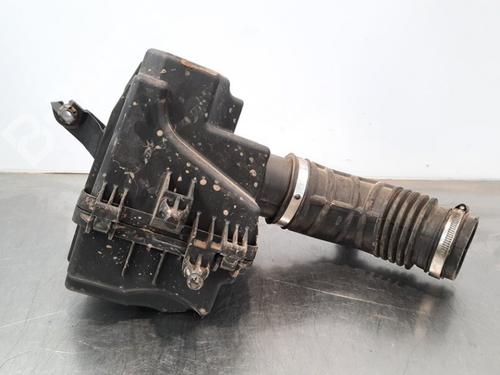 Used Air filter box Air filter box RENAULT KADJAR (HA_, HL_) 1.2 TCe 130 (HLMR) (130 hp) 10898124 10898124