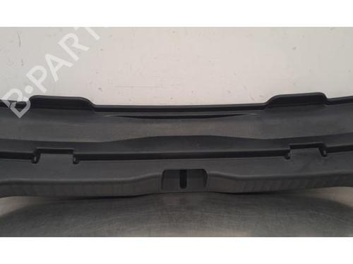 Used Step TOYOTA YARIS CROSS (MXP_) 1.5 Hybrid (MXPJ10) (116 hp) 32847197