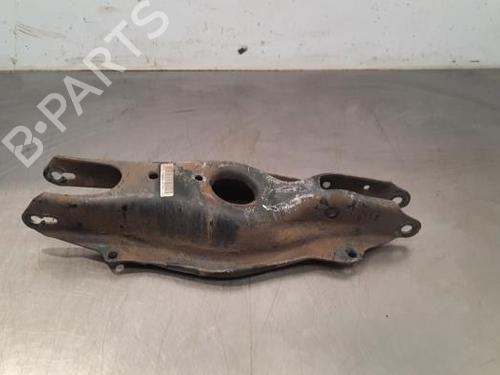 Right rear suspension arm MERCEDES-BENZ C-CLASS (W205) C 250 BlueTEC / d 4-matic (205.009) A2053522000 | A2053521900