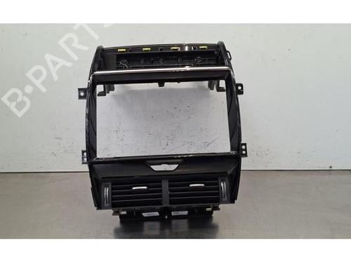 Used Air vent Air vent JAGUAR E-PACE (X540) 1.5 P300e Plug-in Hybrid AWD (309 hp) 40614984 40614984