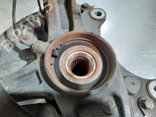 Left front steering knuckle CITROËN C4 SPACETOURER (3D_) 1.2 PureTech 130 | BP23587675M25 