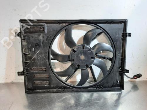 Used Radiator fan VW T-ROC (A11, D11) 1.0 TSI (116 hp) 29379559
