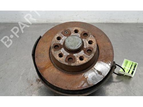 Used Right rear steering knuckle VW TOURAN (5T1) 2.0 TDI (150 hp) 23641882