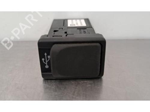 Electronic module TOYOTA HILUX VIII Pickup (_N1_) 2.8 TD 4WD (GUN126) 861900K100