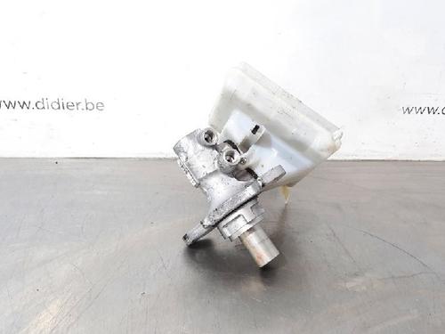 Used Brake master cylinder BMW X4 (F26) xDrive 20 d (190 hp) 10884458