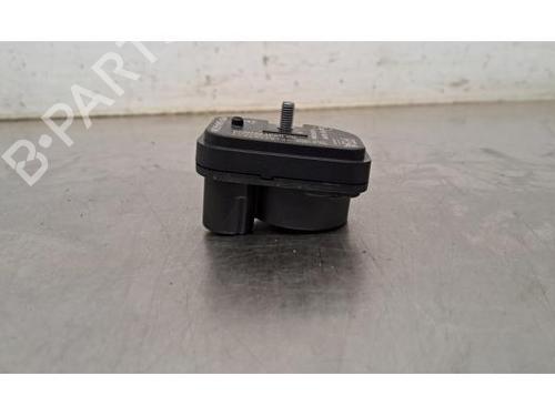 Used Electronic module PEUGEOT 308 III (FB_, FH_, FP_, F3_, FM_) PureTech 130 (FPHNSL, FPHNST) (131 hp) 27665806