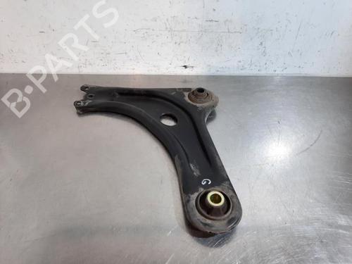 Venstre fortil bærearm PEUGEOT 208 I (CA_, CC_) 1.2 VTI 82 (82 hp) 23591845