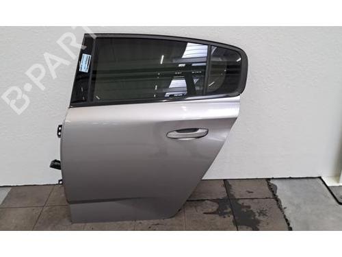 Dør venstre bagtil Dør venstre bagtil PEUGEOT 308 III (FB_, FH_, FP_, F3_, FM_) BlueHDi 130 (FBYHZL, FBYHZT) (131 hp) 31375091 31375091