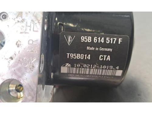 ABS pump PORSCHE MACAN (95B) 3.0 S Diesel | BP39995261M43 - Image 2