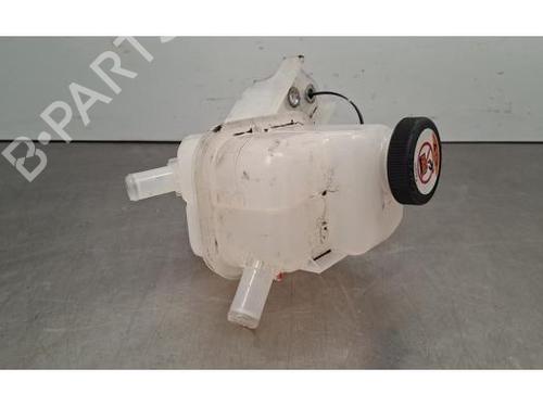 Used Expansion tank TOYOTA YARIS (_P21_, _PA1_, _PH1_) 1.5 Hybrid (MXPH10, MXPH11) (116 hp) 31324126