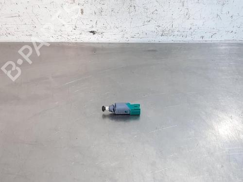 Used Warning switch RENAULT TRAFIC III Van (FG_) 2.0 dCi 120 (FGMN) (120 hp) 25348187
