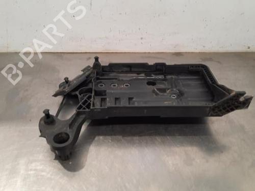 Support VW GOLF VII (5G1, BQ1, BE1, BE2) 1.6 TDI 4motion 5Q0915321J