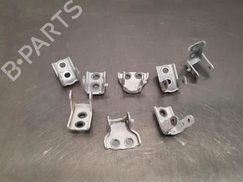 Used Hinge/Door check strap PEUGEOT 308 III (FB_, FH_, FP_, F3_, FM_) PureTech 130 (FPHNSL, FPHNST) (131 hp) 21071008