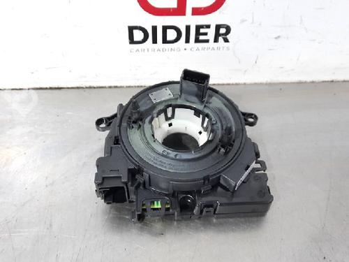 squib-airbag-vw-tiguan-ad1-ax1-20-tdi-5q1953549-2016-10881389 main image