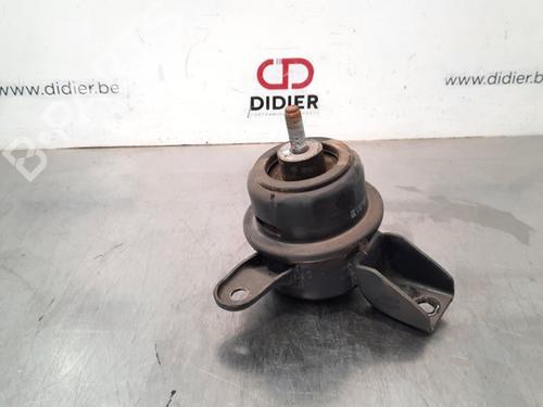 Used Engine mount KIA VENGA (YN) 1.6 CVVT (125 hp) 15023584
