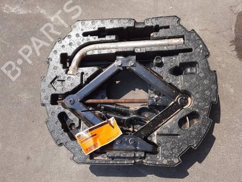 Jack Kit VW BEETLE (5C1, 5C2) 1.2 TSI 16V 5C0012115F
