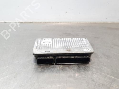 Used Engine control unit (ECU) TOYOTA YARIS (_P13_) 1.5 Hybrid (NHP130_, NHP130) (101 hp) 17564059