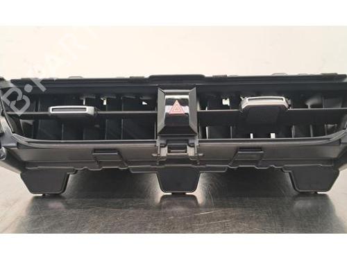 Used Air vent TOYOTA COROLLA Estate (_E21_) 1.8 Hybrid (ZWE211W) (122 hp) 26510180