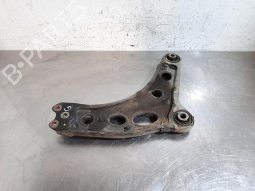 Used Left front suspension arm RENAULT TRAFIC III Van (FG_) 2.0 dCi 145 (FGML) (145 hp) 26968141