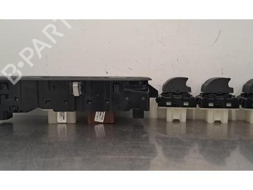 Switch DACIA DUSTER (HM_) 1.3 TCe 150 (HMM3) | BP30053920I30 