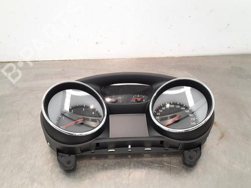 Used Instrument cluster OPEL ASTRA K Sports Tourer (B16) 1.5 CRDI (35) (105 hp) 15235984