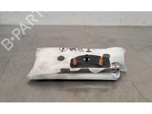 Annen PEUGEOT 2008 II (UD_, US_, UY_, UJ_, UR_, UC_) 1.5 BlueHDI 100 (102 hp) 28067439