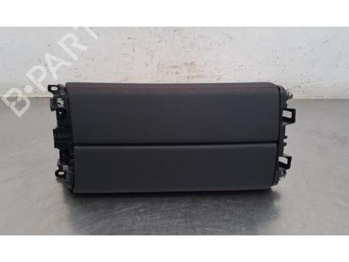armrest-center-console-mercedes-benz-eqa-h243-2021-39153391 main image