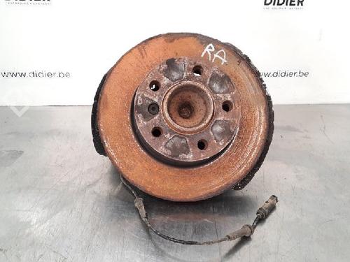 Used Right front steering knuckle BMW 1 (F20) 116 d (116 hp) 10890461
