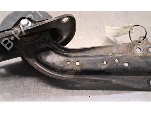 Right rear suspension arm TOYOTA COROLLA Saloon (_E21_) 1.6 VVTi (ZRE210) | BP23640344M15 
