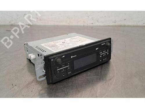 Used Radio OPEL VIVARO B Van (X82) 1.6 CDTI (05) (120 hp) 24479589