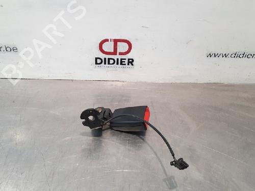 Used Seat buckle AUDI A1 Sportback (8XA, 8XF) 1.6 TDI (90 hp) 15021836
