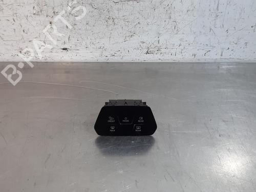 Used Switch VW GOLF VIII (CD1, DA1) 2.0 TSI R 4motion (320 hp) 29214803