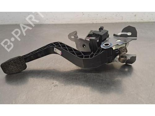 Used Clutch pedal MAZDA CX-30 (DM) SKYACTIV-G M Hybrid (122 hp) 30331528