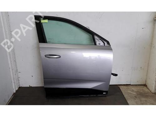 Dør højre fortil Dør højre fortil 30473139 30473139