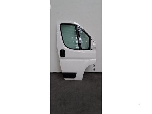 Used Right front door Right front door 38022524 38022524