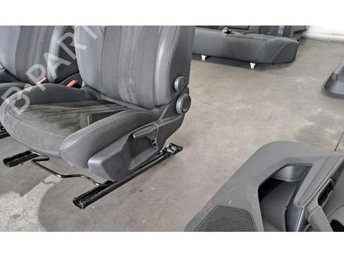 Seats set PEUGEOT 308 III (FB_, FH_, FP_, F3_, FM_) PureTech 130 (FPHNSL, FPHNST) | BP29414349C78 