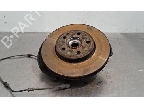 Used Right front steering knuckle MERCEDES-BENZ GLA-CLASS (X156) GLA 200 (156.943) (156 hp) 24014929