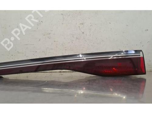 right-taillight-renault-megane-e-tech-suv-2021-40070620 main image