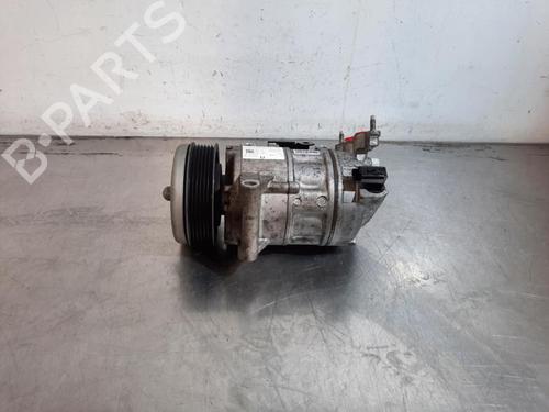 Used AC compressor AC compressor PEUGEOT 3008 II SUV (MC_, MR_, MJ_, M4_) 1.2 THP/ PureTech 130 (MRHNSM, MRHNSU, MRHNSJ, MRHNYW,... (131 hp) 36146081 36146081