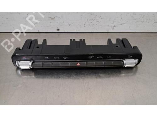 climate-control-mercedes-benz-glb-x247-2019-39153640 main image
