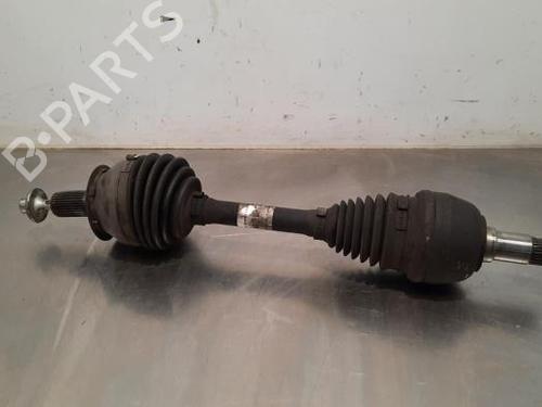 Used Left front driveshaft MERCEDES-BENZ GLA-CLASS (X156) GLA 200 CDI / d (156.908) (136 hp) 15792734