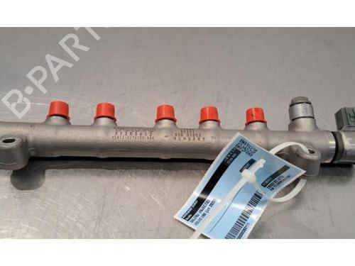 Used Injection rail Injection rail VOLVO V60 II (225) D4 AWD (190 hp) 33443523 33443523