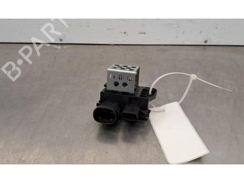 Used Electronic module PEUGEOT 308 III (FB_, FH_, FP_, F3_, FM_) BlueHDi 130 (FBYHZL, FBYHZT) (131 hp) 30501288