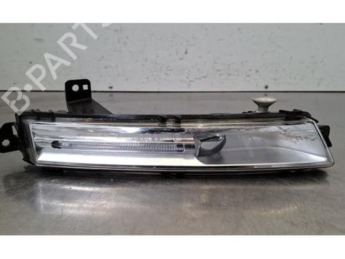 Used Left front fog light Left front fog light 37514936 37514936