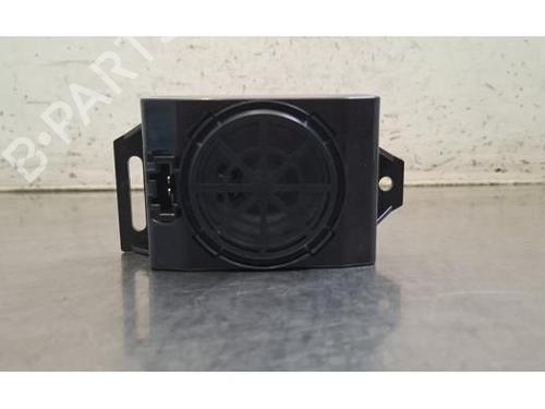 speaker-porsche-911-convertible-992-2019-39995074 main image