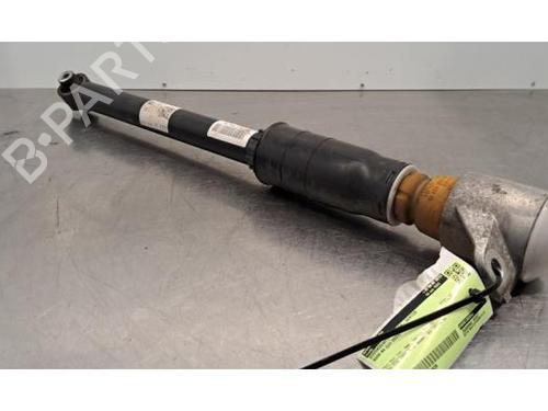 Højre bagtil støddæmper AUDI A4 B9 (8W2, 8WC) 35 TFSI Mild Hybrid (150 hp) 31054292