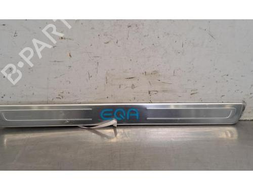 step-mercedes-benz-eqa-h243-2021-39153435 main image