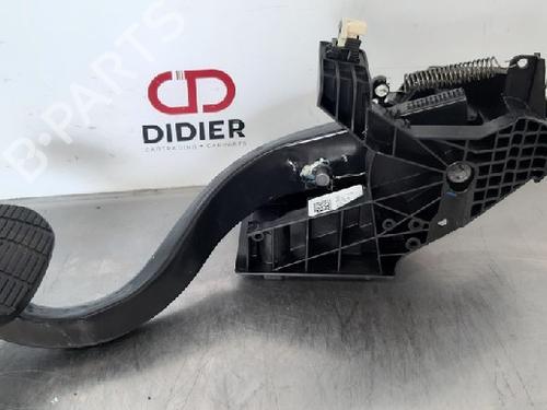 Used Break pedal BMW 1 (F40) 116 d (116 hp) 10872659