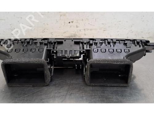 Climate control BMW 1 (F40) 116 d | BP37285006I5 - Image 2