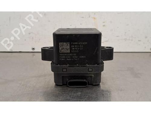 Used Electronic module Electronic module PEUGEOT 2008 II (UD_, US_, UY_, UJ_, UR_, UC_) 1.2 Hybrid 136 (URHPYC, USHPY) (136 hp) 34619021 34619021